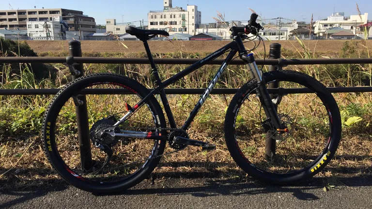 ドロッパーシートポスト 伸ばす