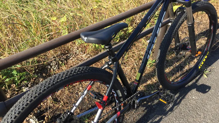 ドロッパーシートポスト リアビュー