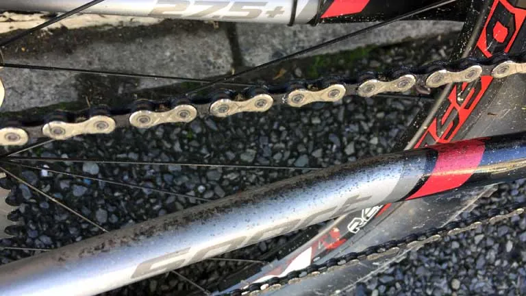 チェーンステーに傷