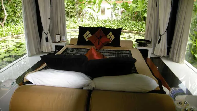 マスターベッドルーム